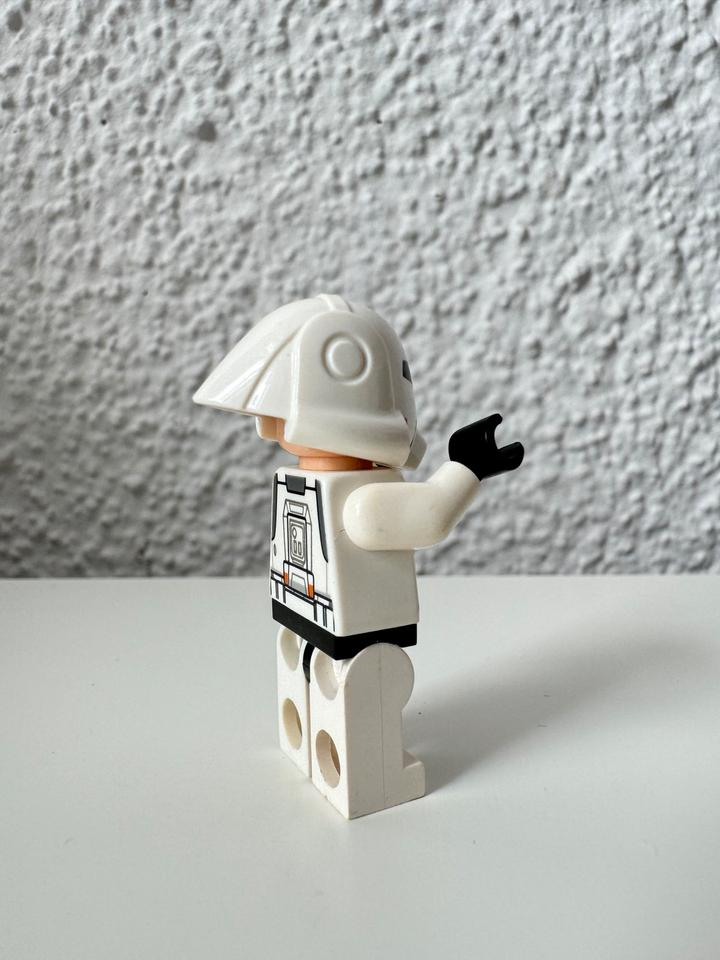 Lego Star Wars Minifigur New Republic Trooper sw0444 Set75001 in Chemnitz