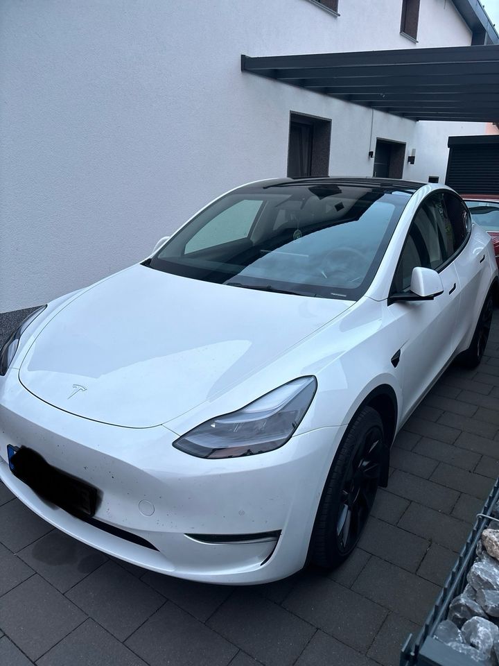Tesla model Y LR in Datteln