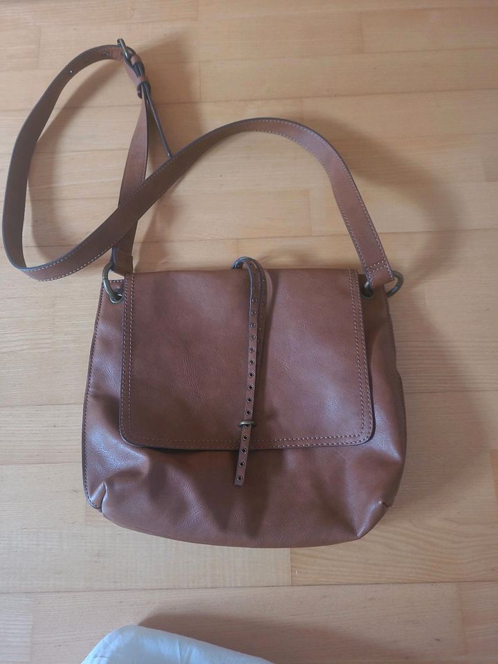 Esprit Handtasche Tasche braun in Sulzbach (Saar)