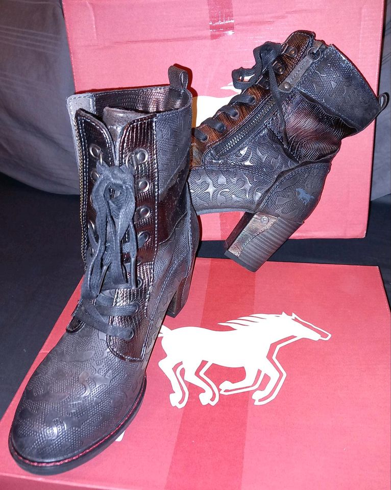 Mustang Stiefelette anthrazit 36 in Willich