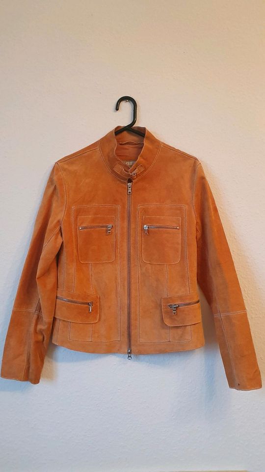 Wildlederjacke, Orange in München