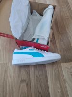 Puma Schuhe Sneaker neu unbenutzt Gr. 39 München - Moosach Vorschau