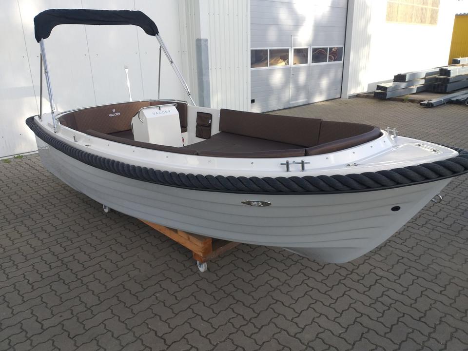 Motorboot Valory Classic V 550 Sloep Schaluppe Neuboot Neu in Hohen Wangelin
