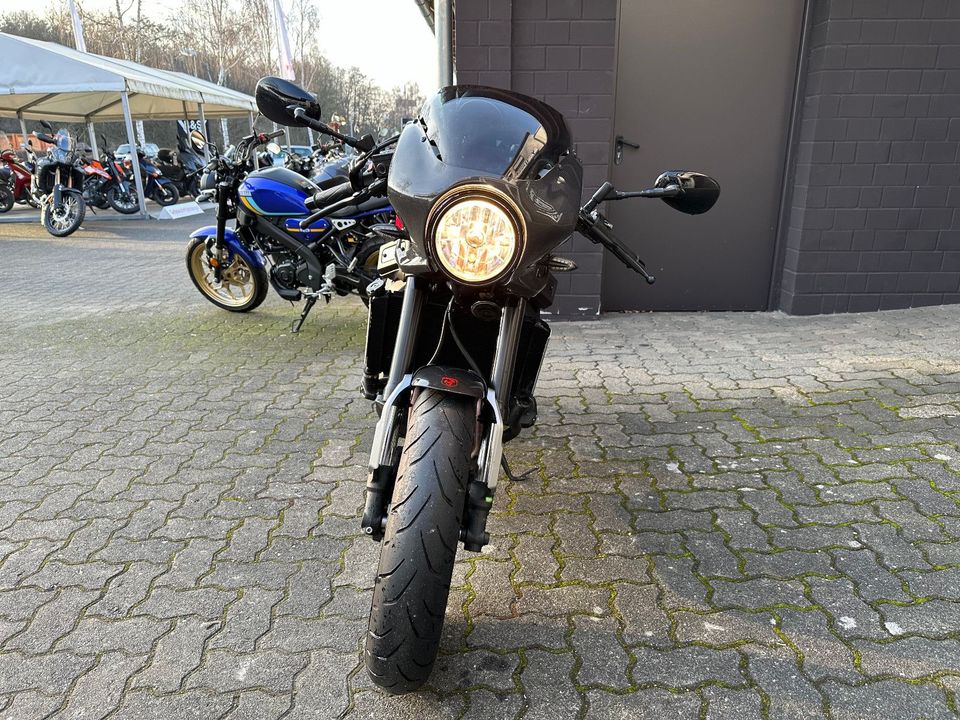 Yamaha XSR900 Abarth 1 Hand Akrapovic ABS 1 Hand. in Hanau