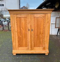 Antik Wäsche-/Kleiderschrank Weichholz-Bauernmöbel Biedermeier Bayern - Goldbach Vorschau