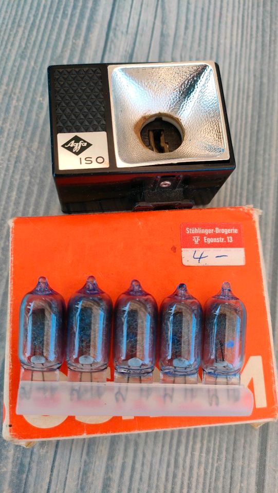 Agfa ISO-Rapid 1 mit 5 Blitz Lampen in Markranstädt