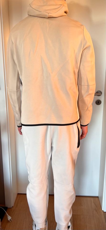 Nike Sportswear Tech Fleece Anzug beige Light Orewood L NP 240€ in Witten