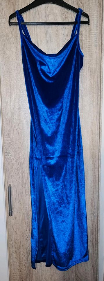 Neues Abendkleid/ Cami-Kleid Mit Schlitz in Moringen