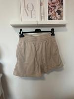 Shorts Größe M Stoff beige von H&M Nordrhein-Westfalen - Rheinberg Vorschau