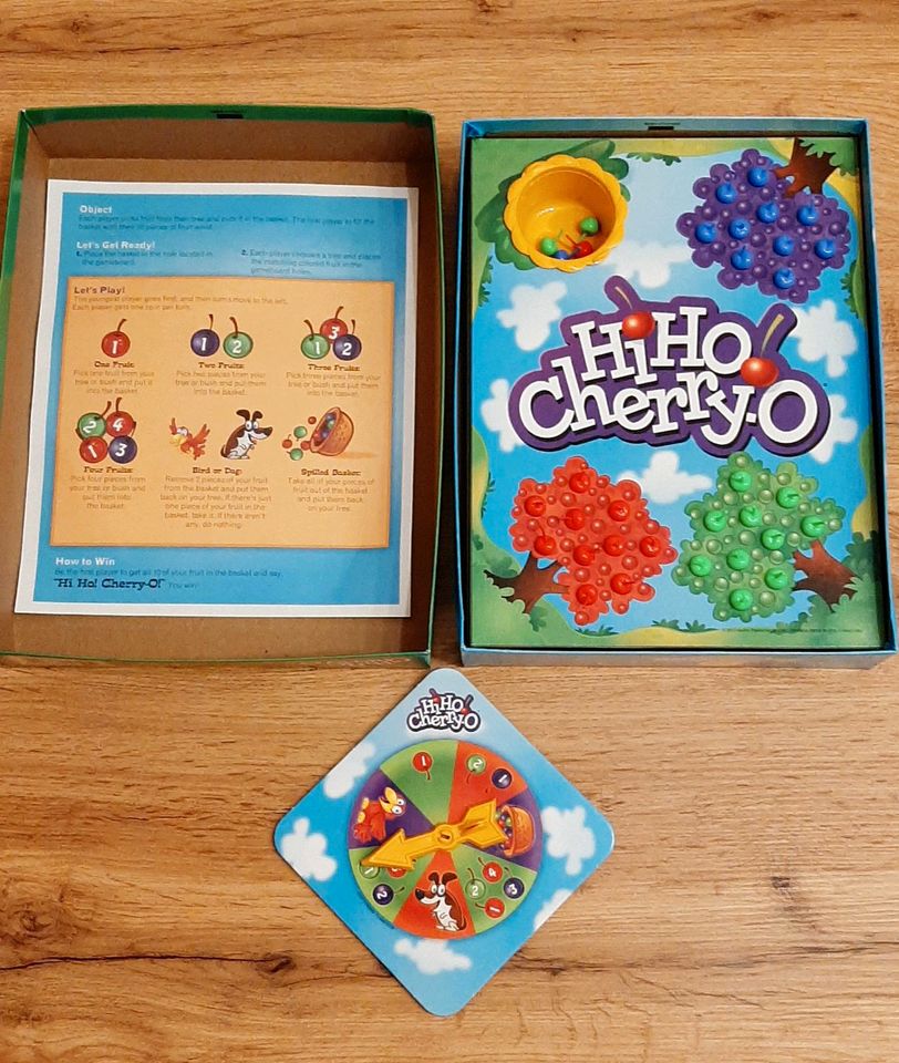 Hasbro "HiHo Cherry-O" Spiel in Cadolzburg