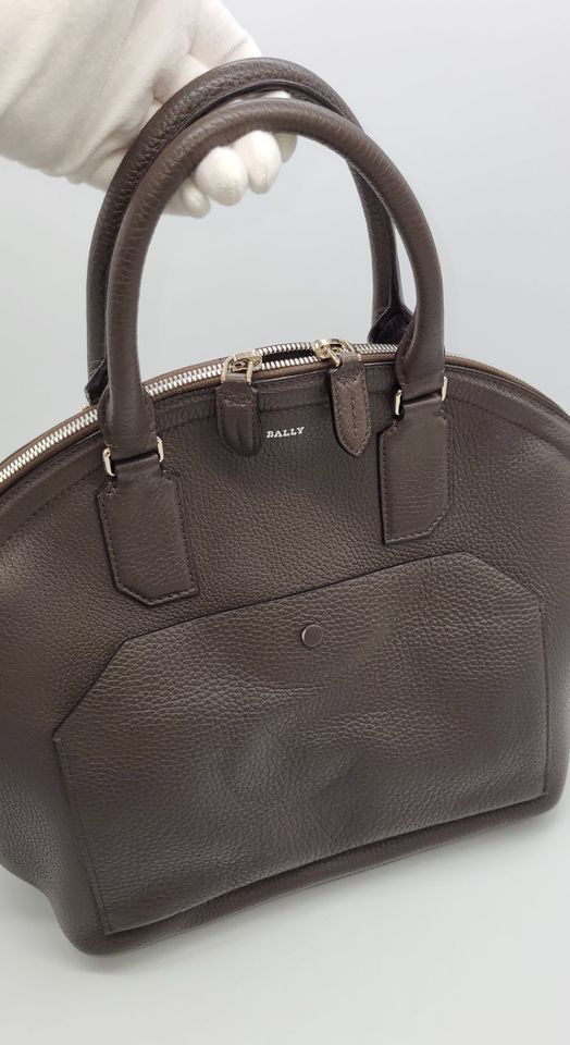 BALLY Handtasche Modell Luna Dunkelbraun / NEU Made in Italy in Stuttgart