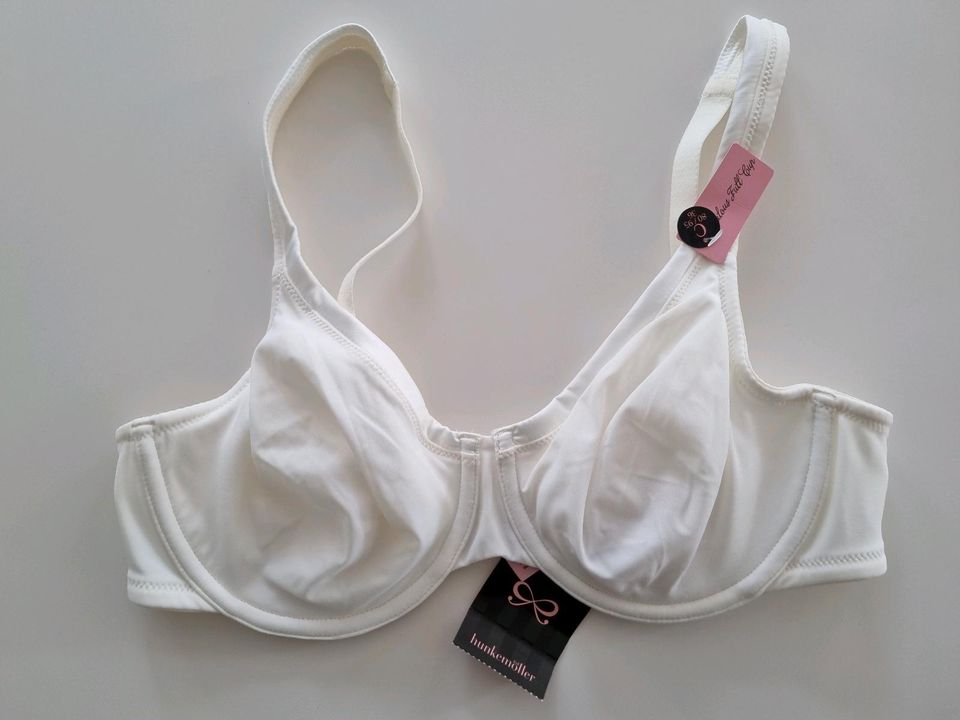 Hunkemöller BHs 3 Stück weiß 80 C neu und ungetragen in Osnabrück