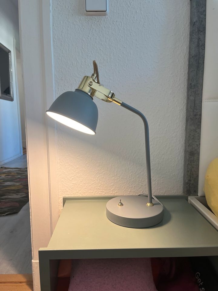 Kleine Nachttischlampe, Schreibtischlampe, Stehlampe in Berlin