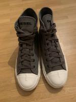 Grau-weiße Diesel Schuhe Gr. 40 zu verkaufen München - Maxvorstadt Vorschau