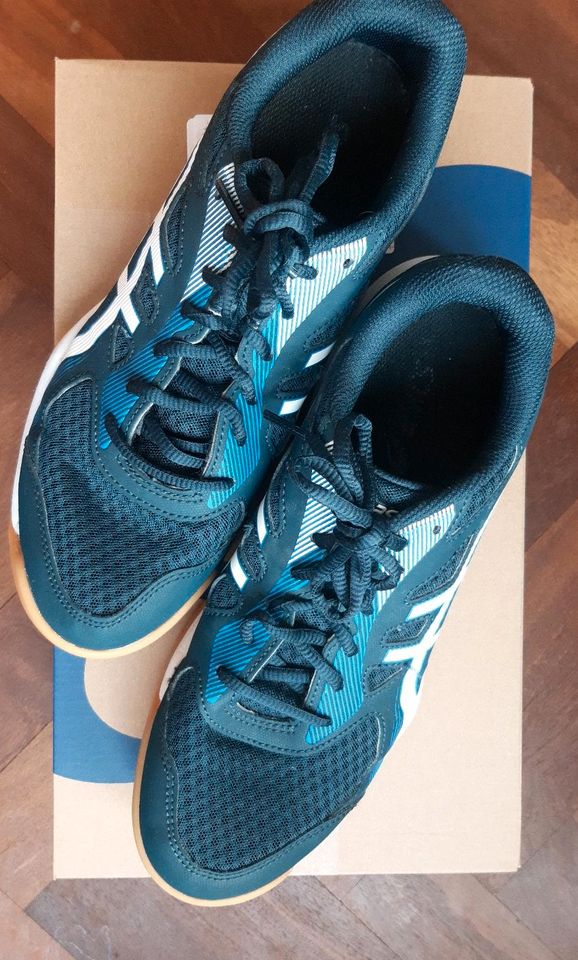 Asics Turnschuhe Größe 41,5 in Kiel