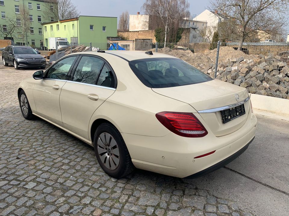 Mercedes E 200 CDI  Taxi  Automatik Finanzierung in Berlin