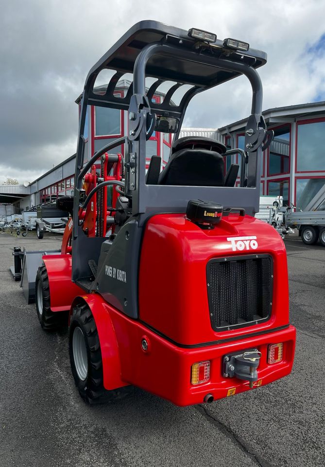 Neuer Radlader TOYO 826 Kubota Motor Hoftrac LED in Zülpich