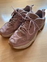 Nike Sneaker Flieder rosa 40,5 Nordrhein-Westfalen - Brilon Vorschau