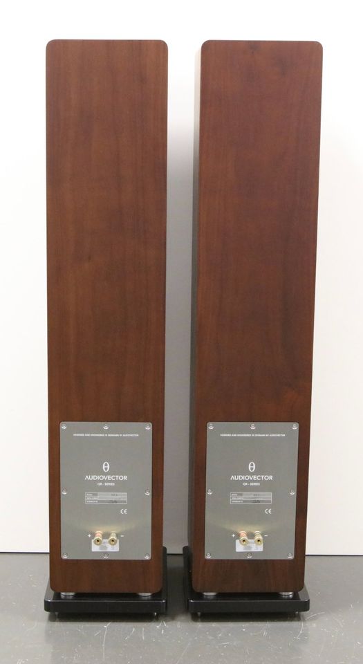 Audiovector QR3 darc walnut High-End Standlautsprecher in Pforzheim