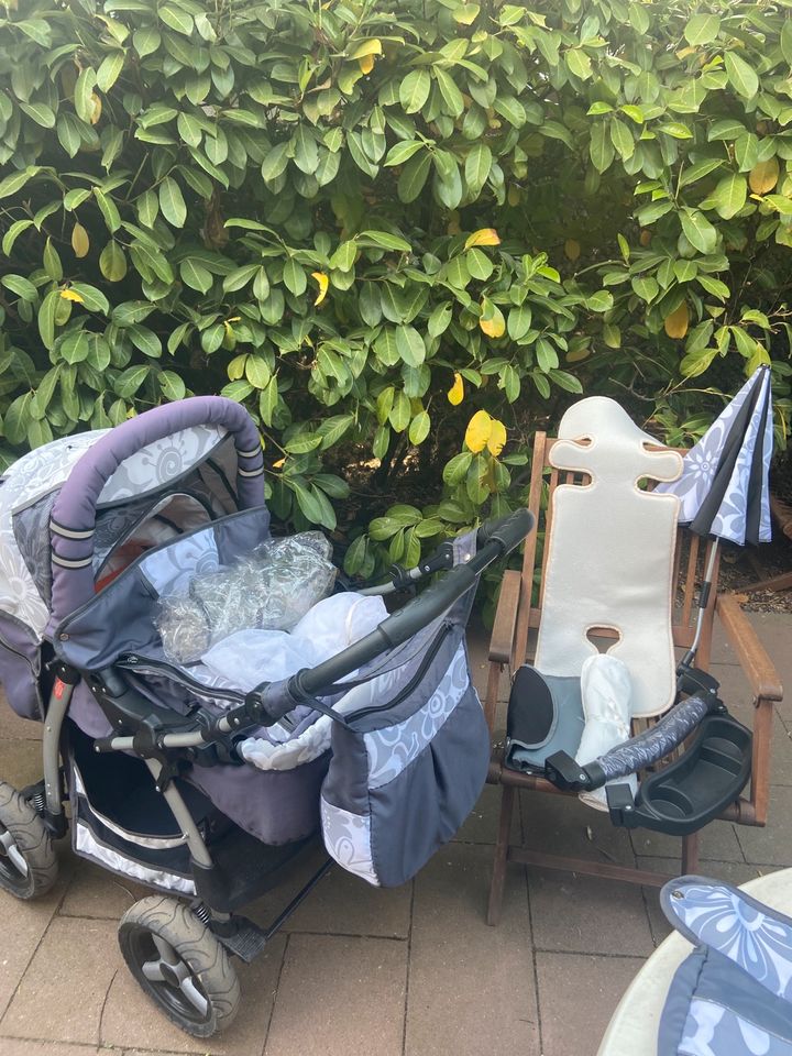 Kinderwagen mit viel Zubehör inklusive babyschale und isofix sta in Großostheim