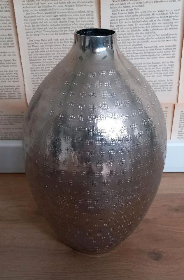 BUTLERS Vase silber Metall gehämmert in Bremen