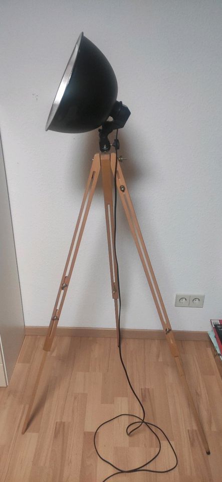 RAR!! Industrie Stehlampe Stativlampe Loft Vintage Holz in Münsingen