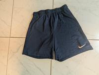 Nike kurze Sporthose | S Niedersachsen - Edemissen Vorschau