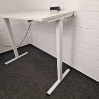 100 x Steh Sitz Schreibtisch / elektrischer Schreibtisch / Büroeinrichtung / Höhenverstellbarer Tisch / Büro Köln - Ehrenfeld Vorschau