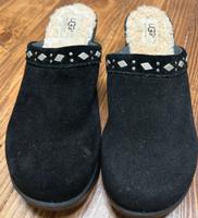 UGGs Clogs Schuhe Wildleder neuwertig kaum getragen 38 Brandenburg - Großbeeren Vorschau