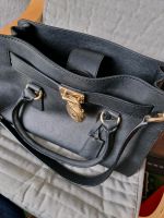 Michael kors Tasche schwarz Gold Handtasche Damen Zubehör Brandenburg - Falkensee Vorschau