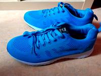 Turnschuhe Sneakers Schuhe Hellblau Neu Hessen - Kassel Vorschau