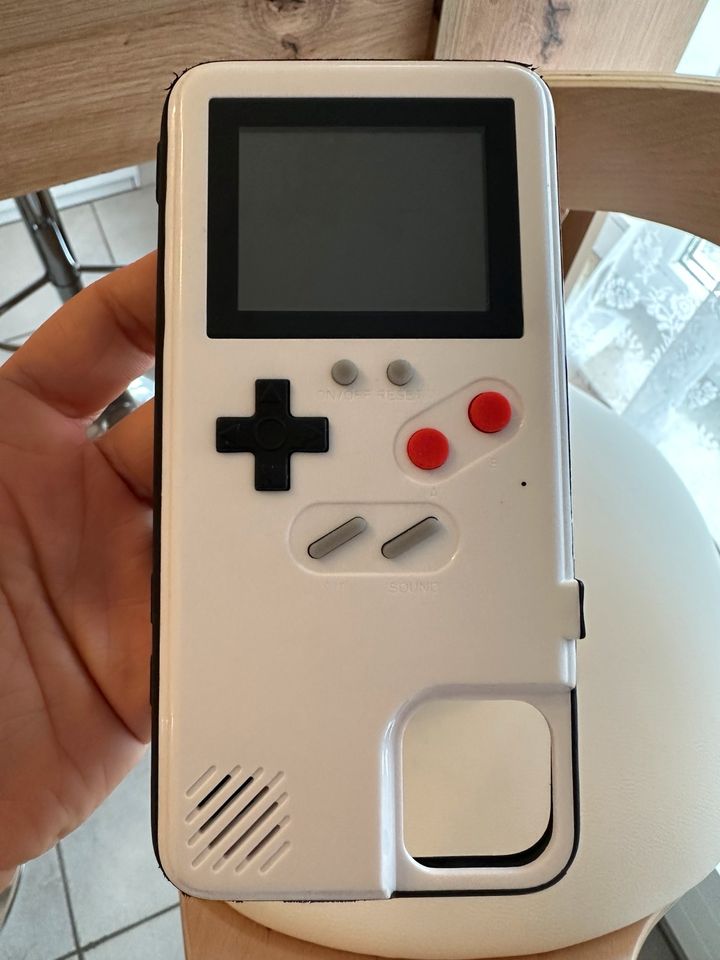 iPhone 11 Pro Max Gameboy Hülle in Stuttgart