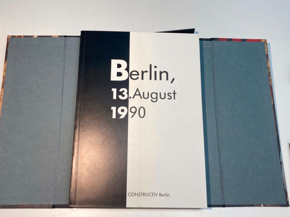 * BILDBAND DIE MAUER+ BERLIN 13.AUGUST 1990 +ORIGINAL MAUER MINI in Berlin