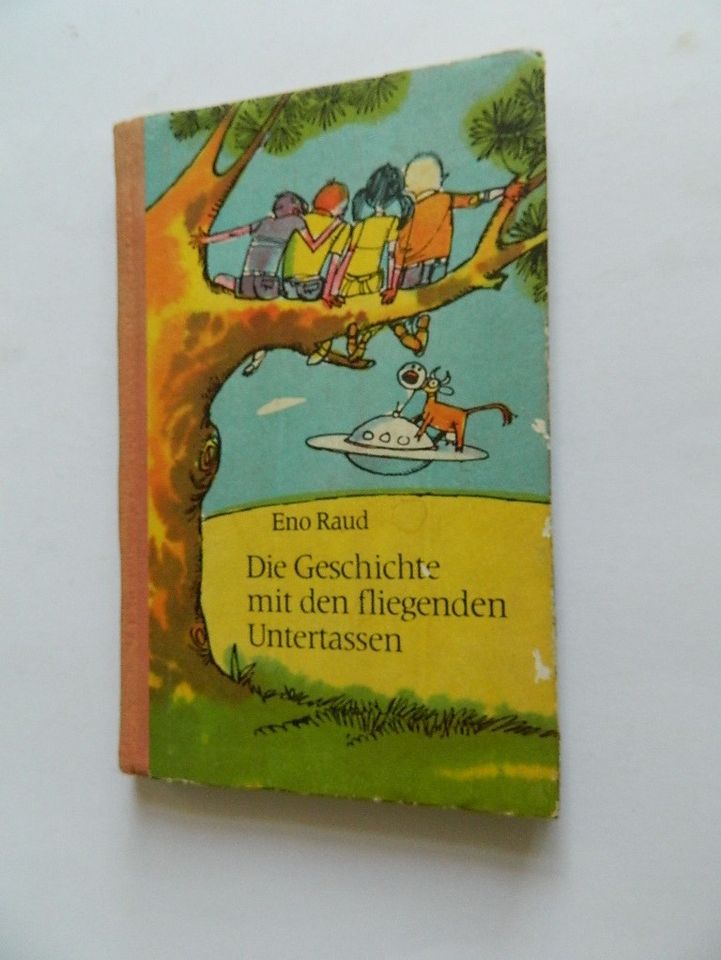 Die Geschichte mit den fliegenden Untertassen  Raud, Eno  1976 in Leipzig