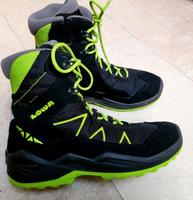 ❤️ LOWA JONAS ❤️ Schuhe Stiefel Snowboot Wandern 39 Goretex Stuttgart - Stuttgart-Süd Vorschau