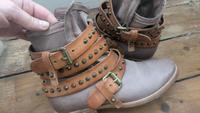 A.S 98 Airstep Boots 39 altrosa Nieten Bochum - Bochum-Wattenscheid Vorschau