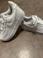 Nikes mit Perlen (Hochzeitsschuhe) Bayern - Rain Lech Vorschau
