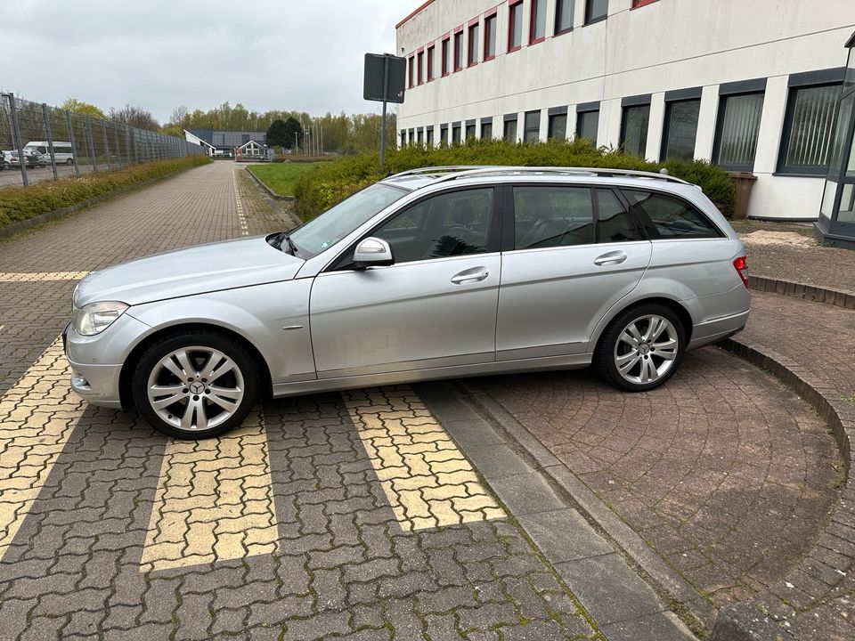 Mercedes C 180 Kompressor Teilleder Navi Tempom ZV SH Schiebedach in Ziesendorf