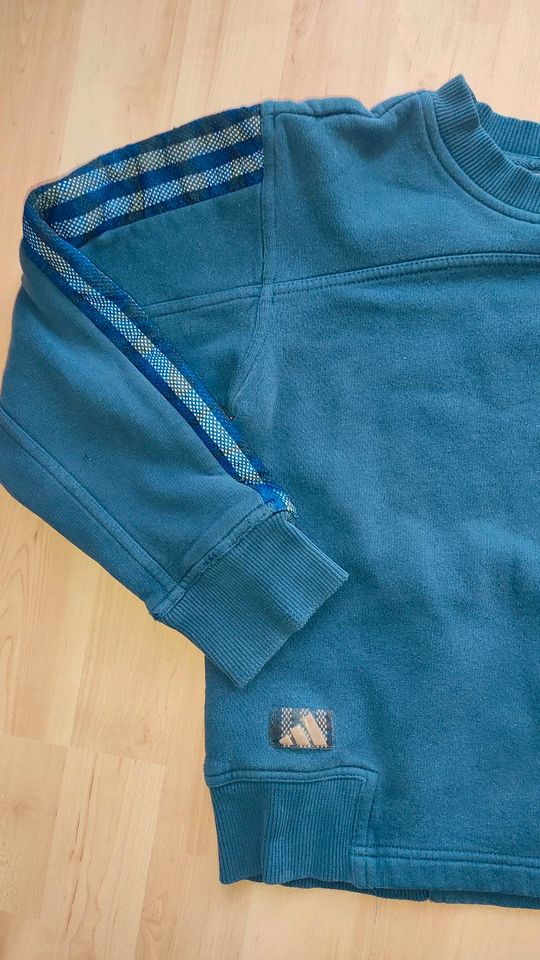 Shirts Pullover Adidas Gr. 140 blau in Chieming