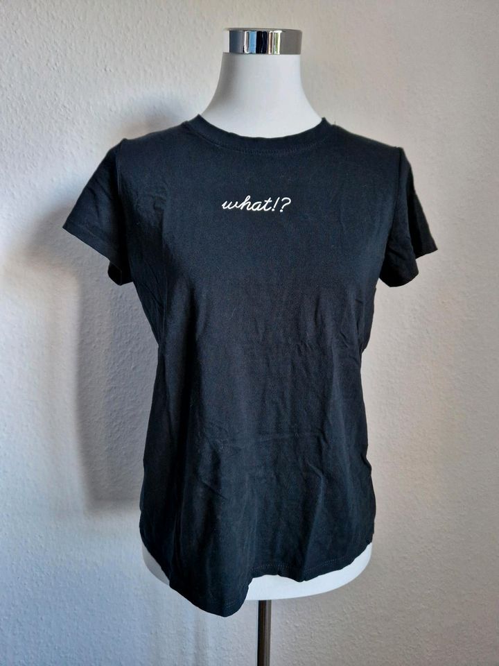 Shirt Top M L Reserved Schwarz Logo Gothic Retro Vintagelook in Hamburg