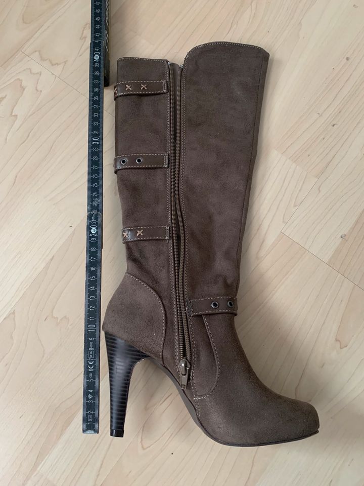 Stiefel neu! in Garbsen