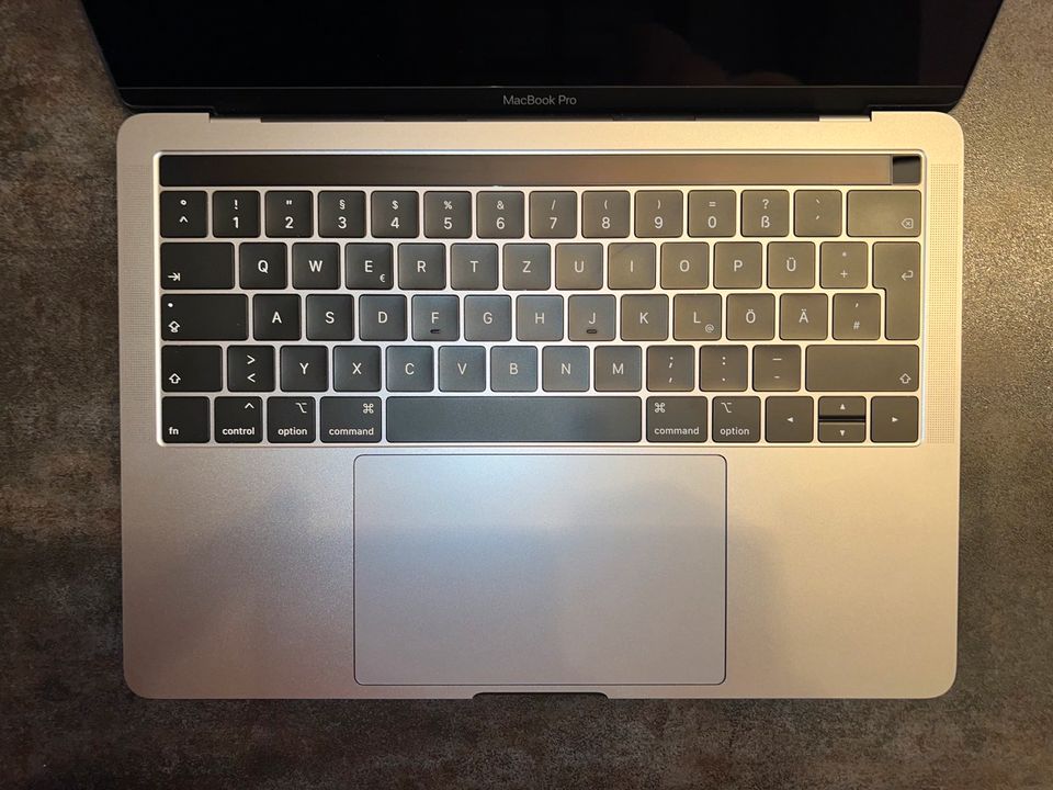 MacBook Pro 13 Zoll (Mid. 2019), 128 gb, Space grau, wie neu in Nürnberg (Mittelfr)