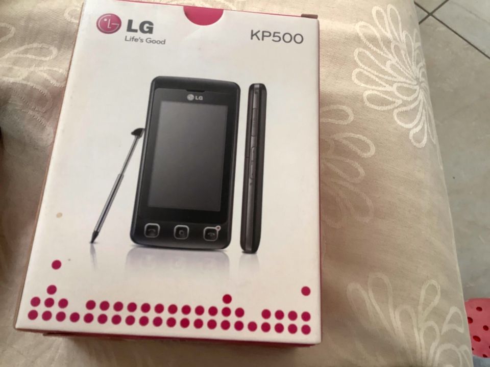 LG KP 500 älteres  Handy in rosa top in Form in Lingen (Ems)