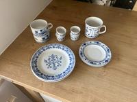 Kahla Geschirr Zwiebel Design DDR GDR Vintage alt Bayern - Aiglsbach Vorschau