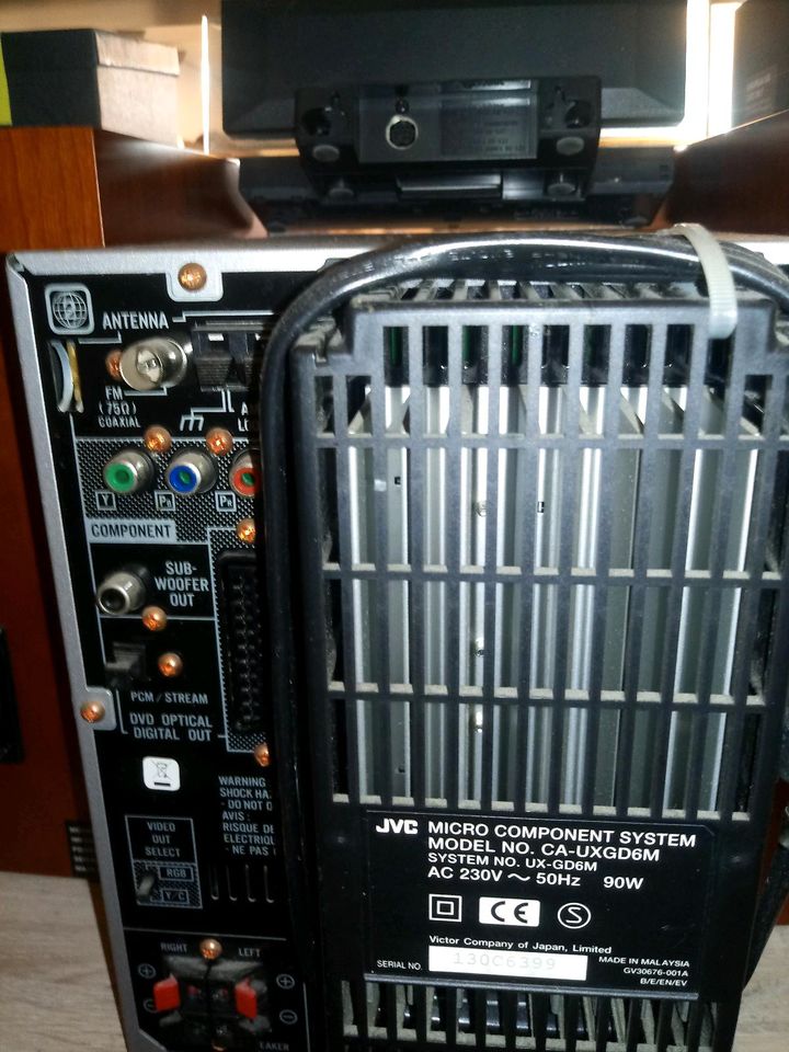 JVC Micro CD/DVD System in Halle