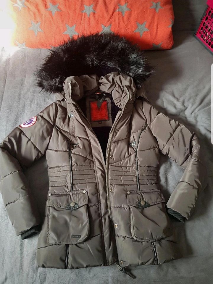 Winterjacke in Weitramsdorf