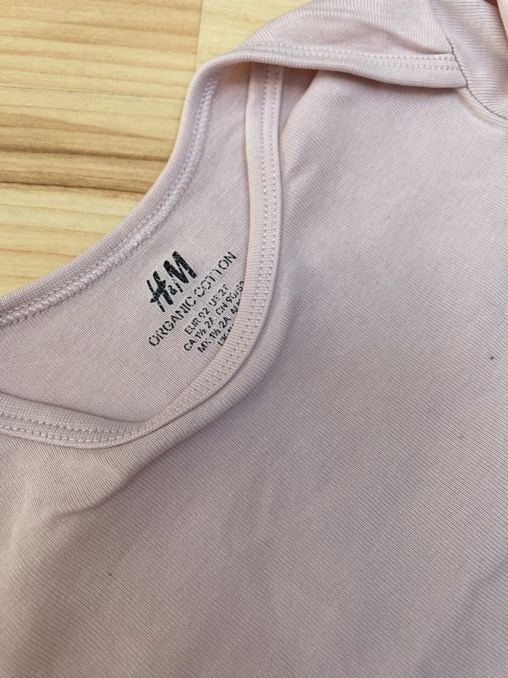 Gr. 92 | H&M | Set Body | rosé altrosa blau Äpfel in Kiel