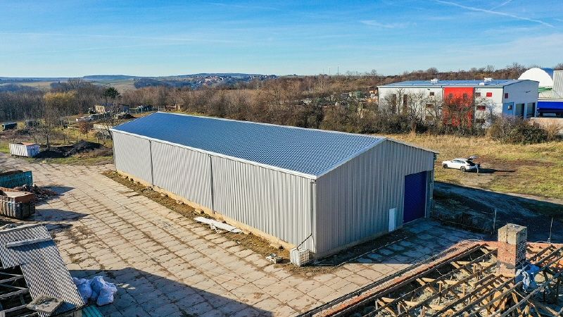 Beste Verkehrsanbindung | Moderne Lagerhalle mit ca. 700 m² im Erstbezug nach Sanierung in Freital