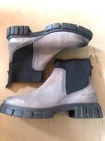 Bugatti Chelsea Boots Bagatt Stiefel Stiefeletten echtes Leder Brandenburg - Falkenberg/Elster Vorschau