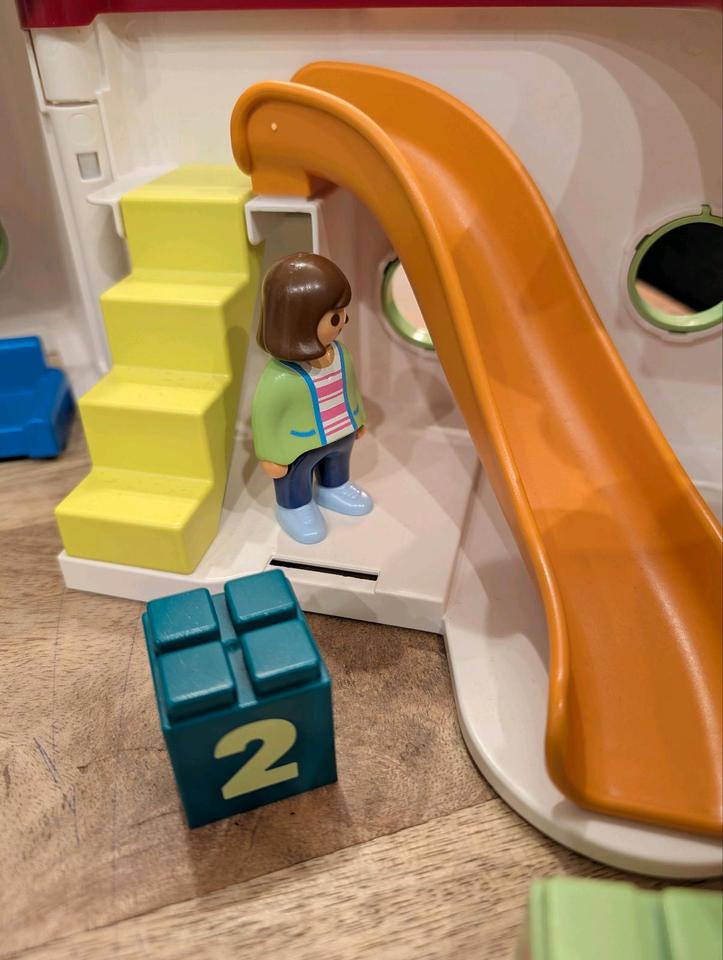 Playmobil 123 Mein Mitnehm-Kindergarten Figuren und Gebäude in Oldenburg